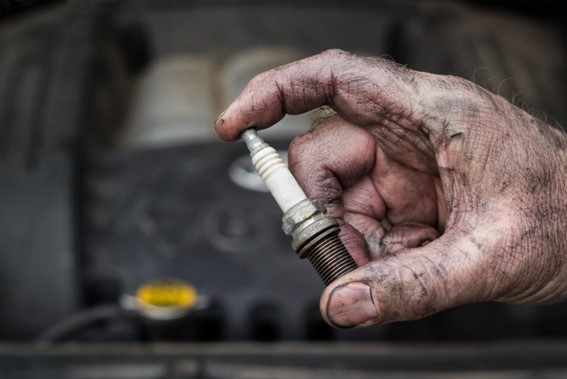 Problemas com velas do carro: saiba como evitar